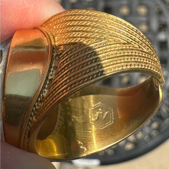 Julie Vos Verona Statement Ring in Gold and Blue sz 7. Adjustable - Picture 4 of 6